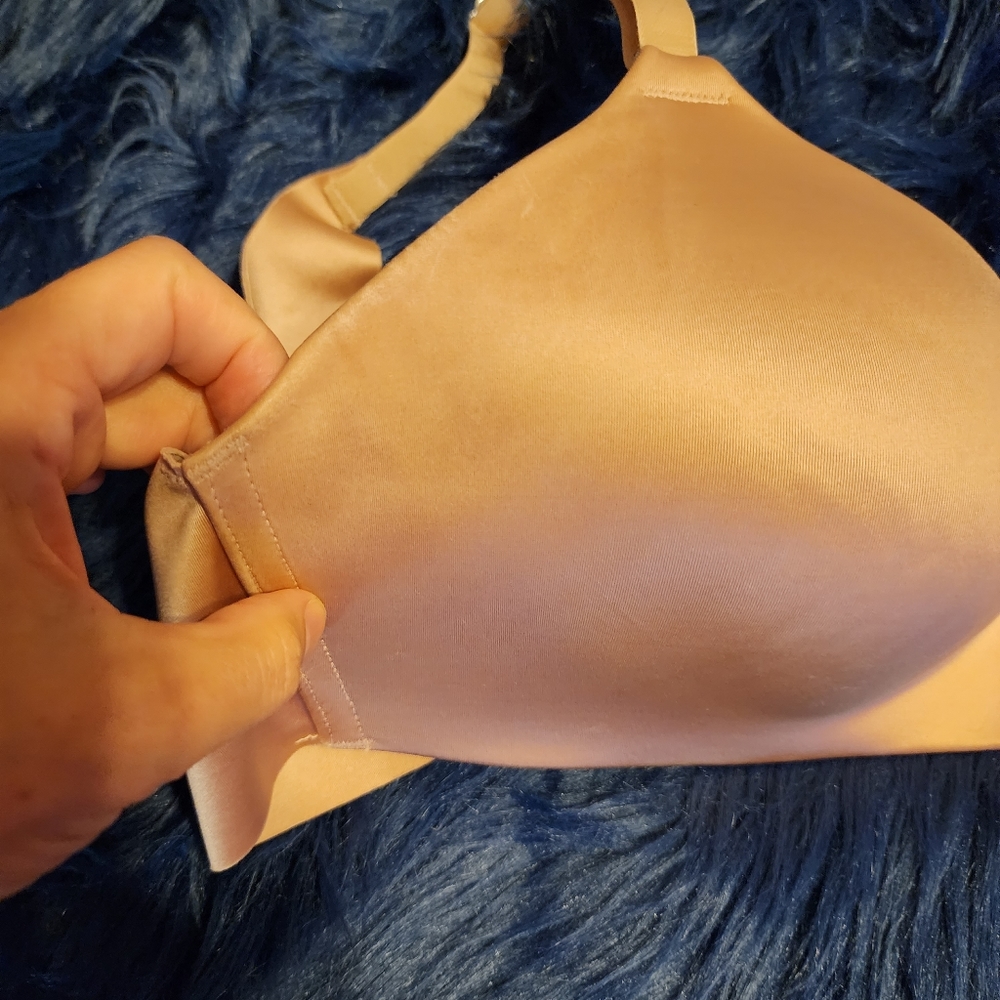 Full-Coverage Beige Wireless Bra, 34c - image 7